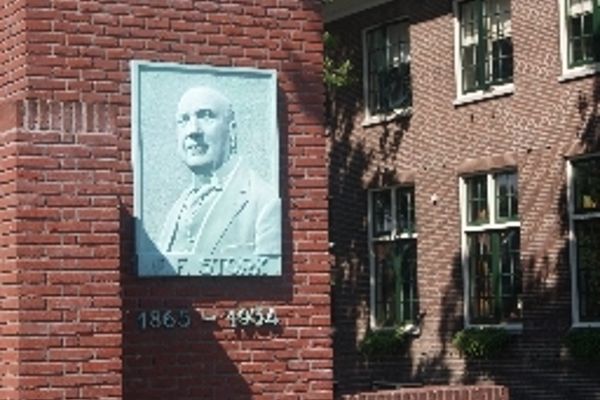 Tuindorphotel 't Lansink (Hengelo)